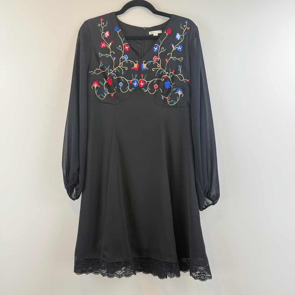Cato Dress Womens 8 Cottagecore Boho Floral Embroidered Lace Trim Mini Black